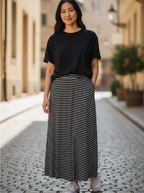 Women's Black and White Striped Maxi Skirt - Classic Pull-On Style